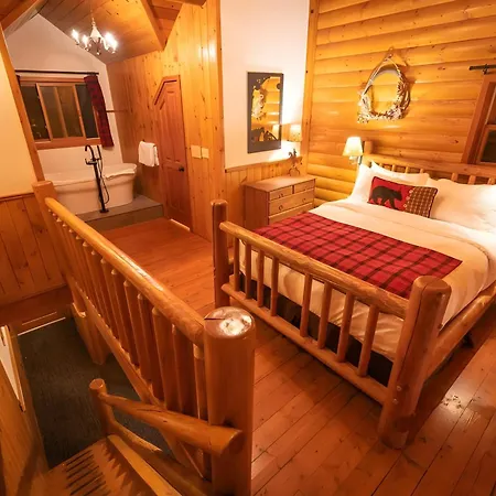 Baker Creek By Basecamp Hotel Lake Louise Exterior photo